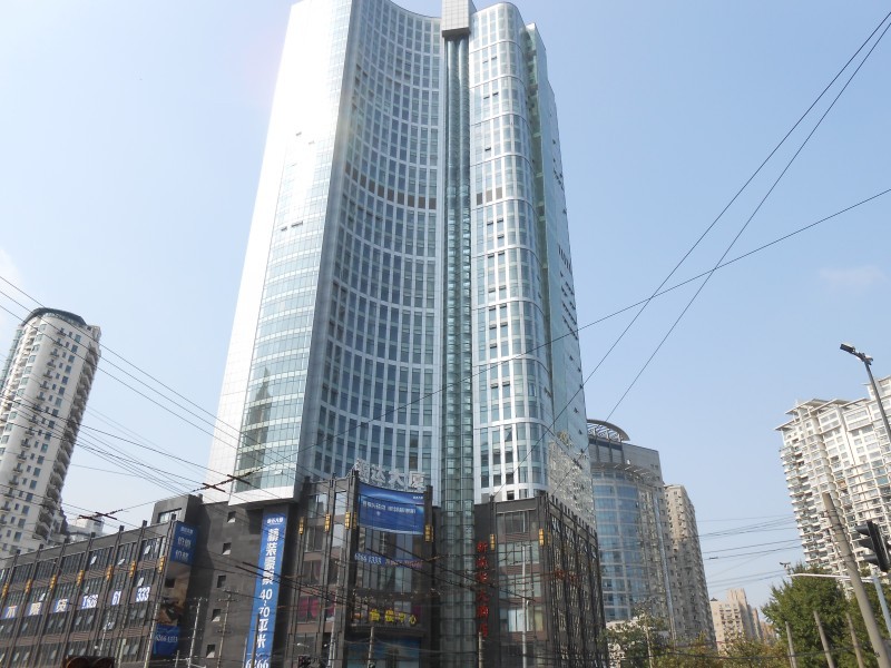 长寿路站 源达大厦125平精装修带家具 2个隔断采光好