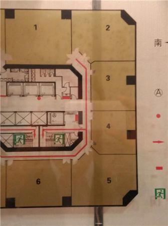 嘉里不夜城,高区电梯口188平,带三隔断,拎包办公