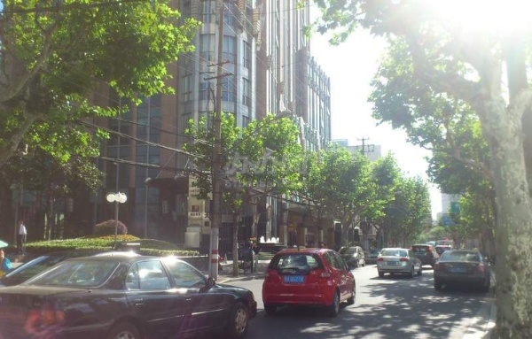 写字楼出租,紧邻大世界地铁站,精装修,免佣金,真