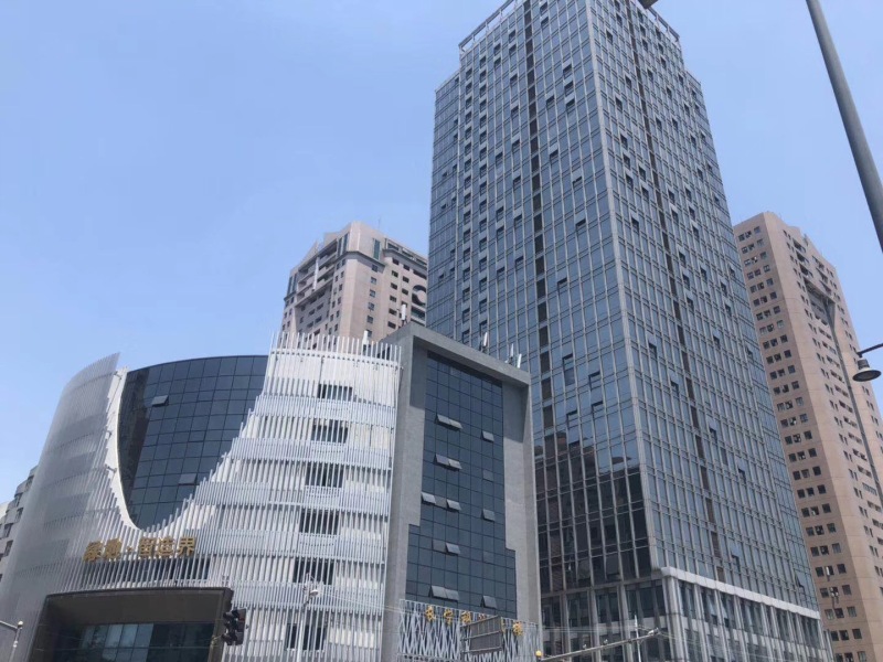 天山路同达创业大厦,高区精装,朝东户型,低价出租,可一年签