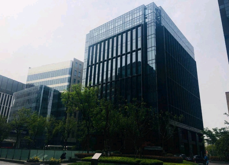 鲁能国际中心