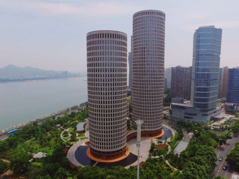 亚科中心 一线江景 钱币造型 招财进宝之地 面积大小可选