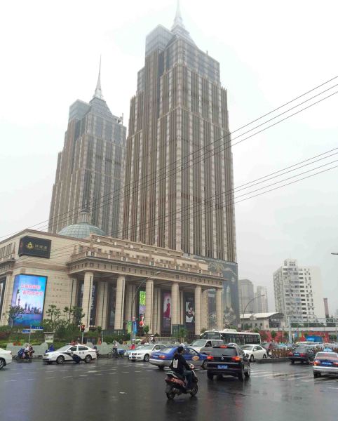 上海月星环球港写字楼出租,普陀区地标 环球港精装修.