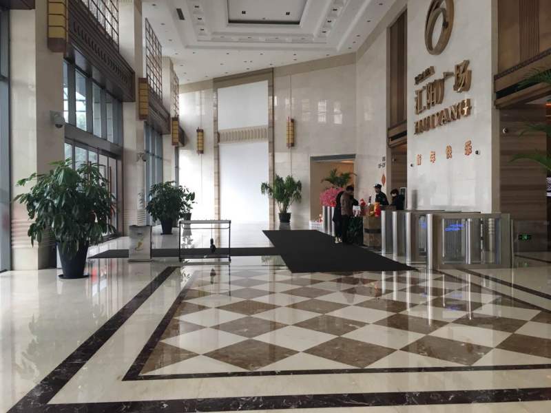 汇阳广场,270平方复式,使用面积近450平方,精装修