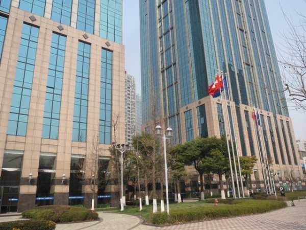 2号线娄山关路 远东国际广场 精装小面积出租