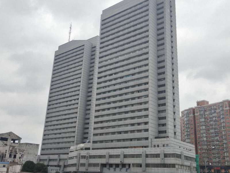 枫桥路地铁站中友大厦50平 精装带隔断 朝南 随时看房