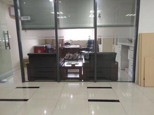 外高桥国际酒类交易中心写字楼出租,国际进出