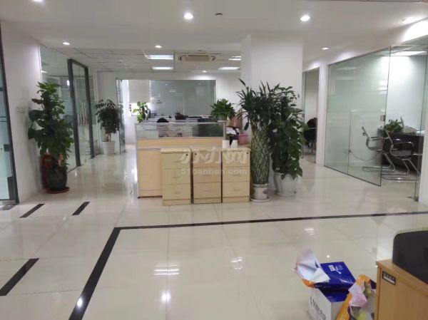 外高桥国际酒类交易中心写字楼出租,国际进出