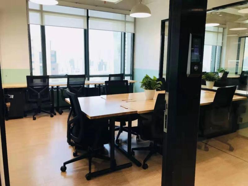 陆家嘴wework富汇大厦,地铁咫尺,精装全配,拎包入住