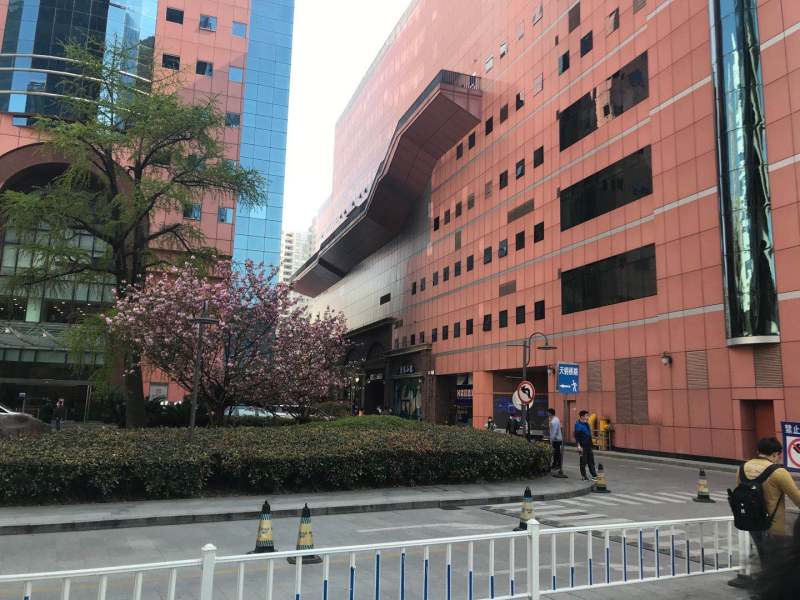 9.11号线徐家汇**** 美罗大厦 办公室900平出租