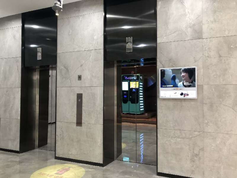 永华大厦电梯厅