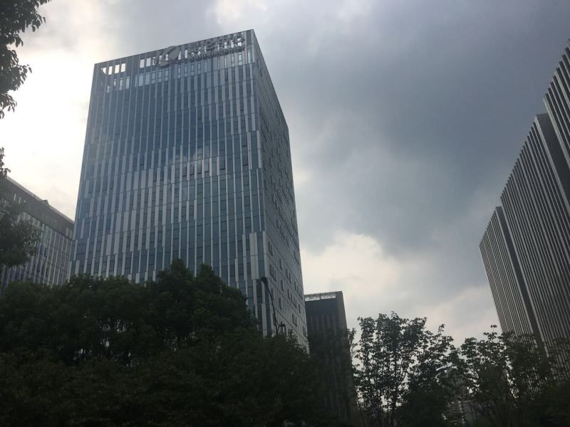 近江时代大厦写字楼出租,昆仑中心 近江地铁口直达 会