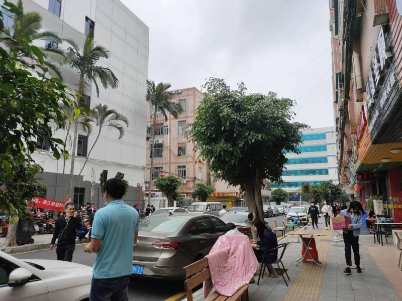 番禺员岗 金坑路沿街门面 能做汤粉面 烧腊快餐 沙县千里香