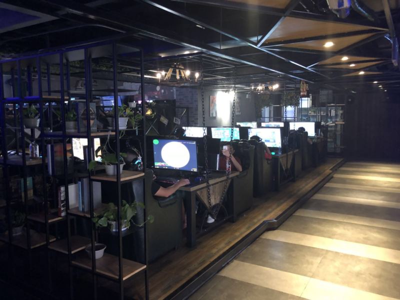 上海大学宿舍旁 700平盈利中网吧转让 接手即赚钱!