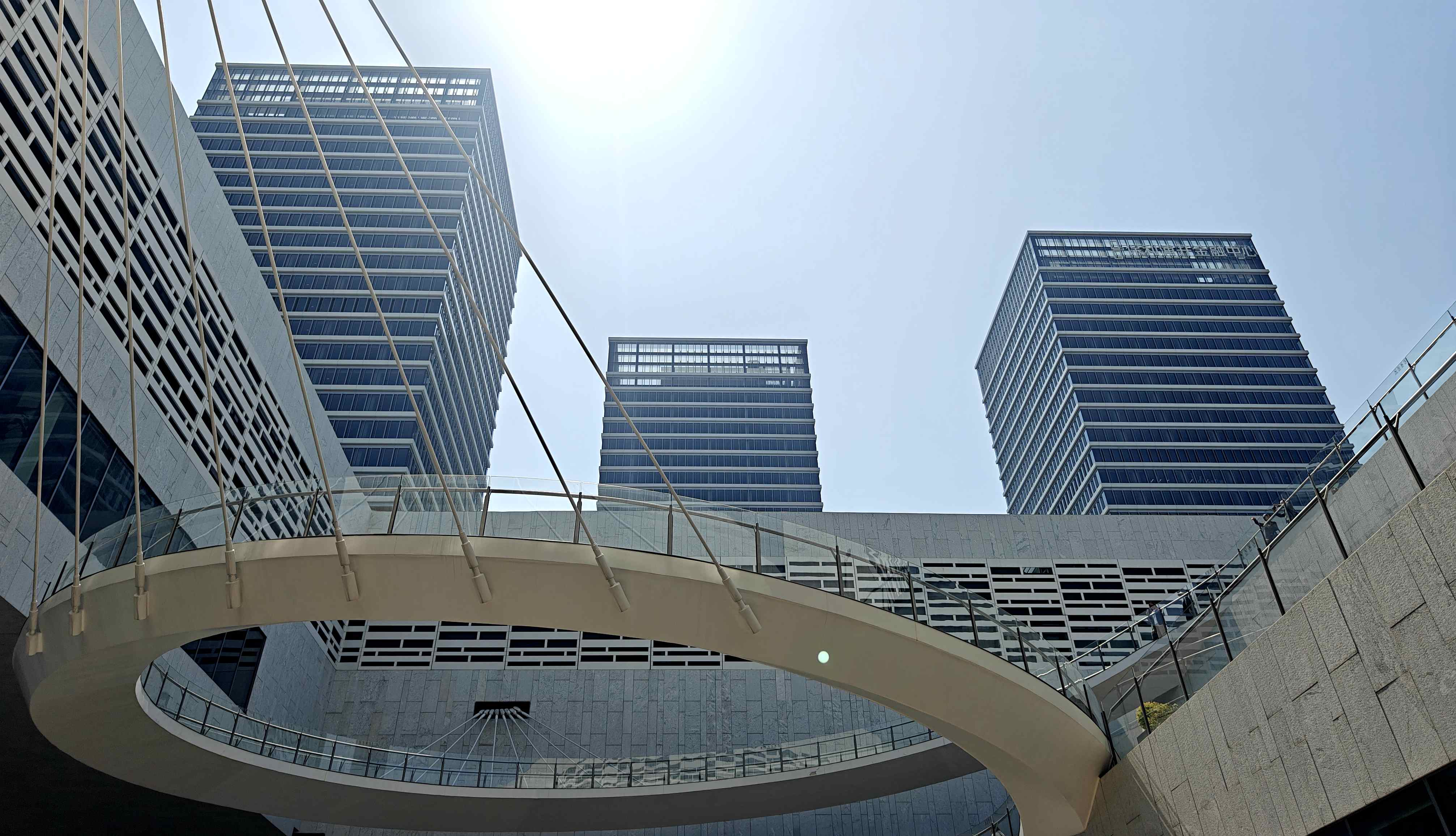 办办网土地市场月度简报（2025年12月份——上海市场）