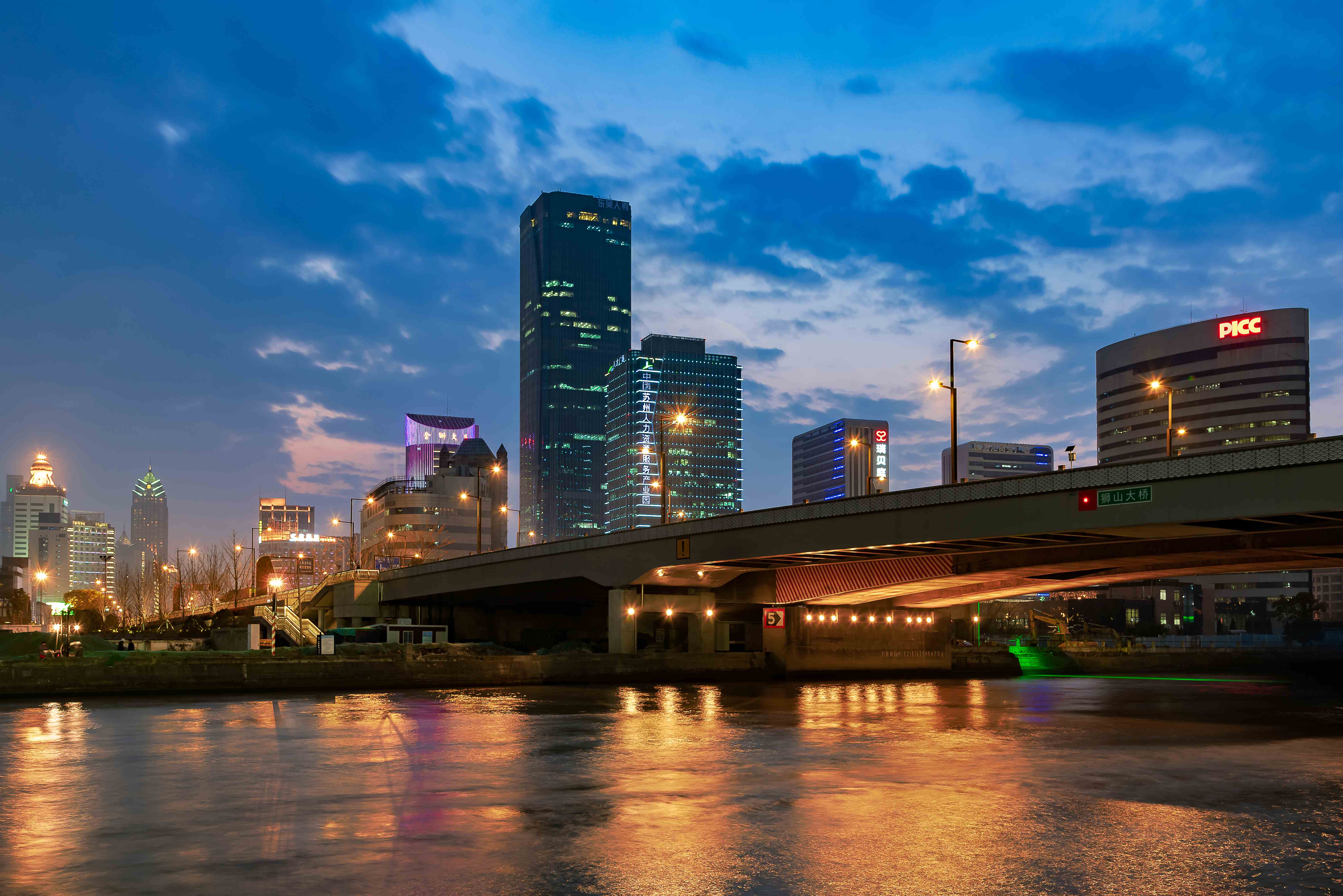 上海,全域统筹东西协同重塑核心功能 上海,全域统筹东西协同重塑核心功能