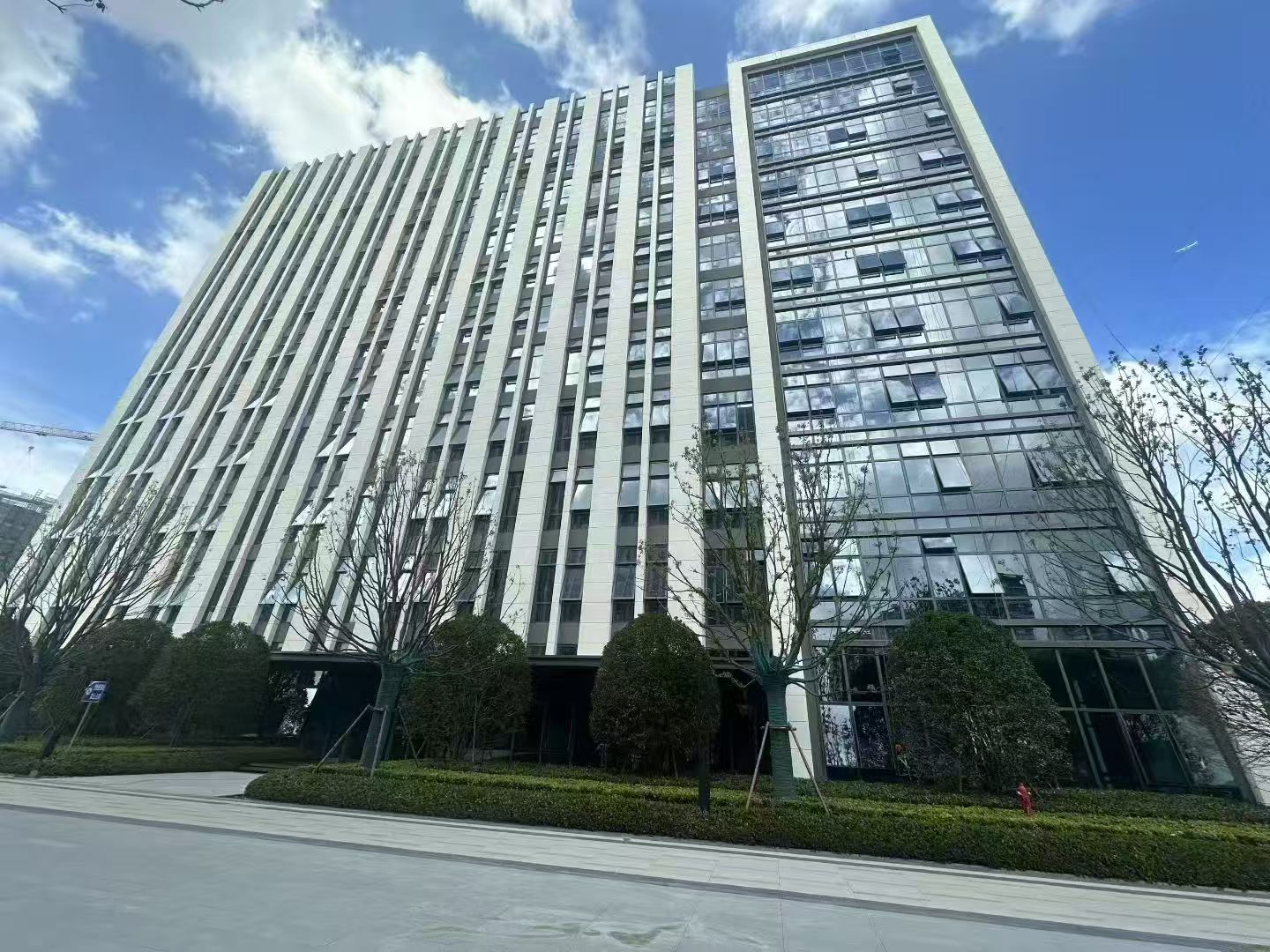 G60松江漕河泾新建产业研发办公厂房出租出售250平起