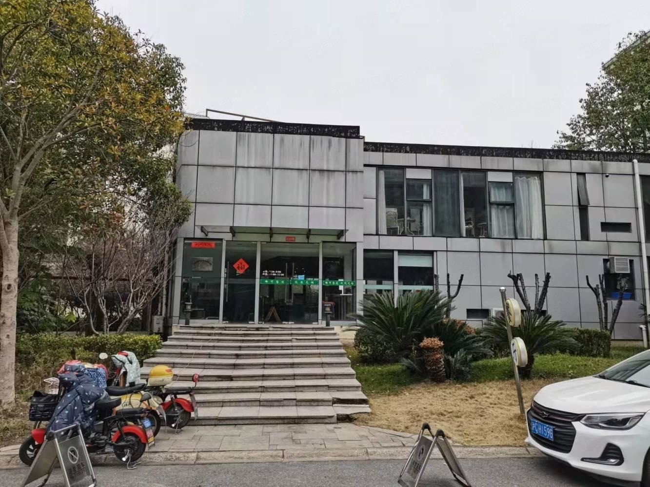 小昆山独栋厂房 上下共7层 104板块 可研发带大露台低价卖