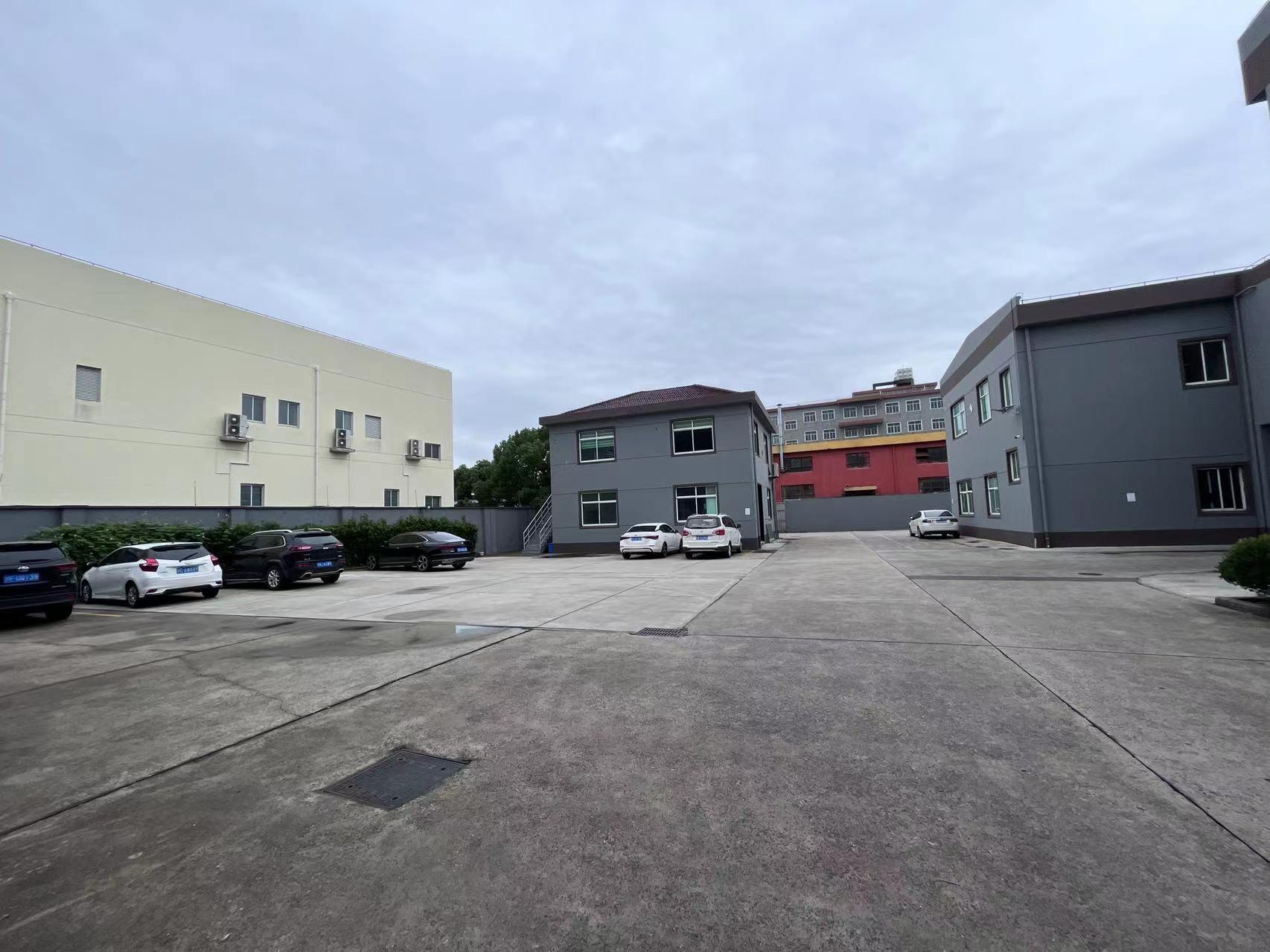 莘庄工业区独门独院4000平可分割104无行业限制