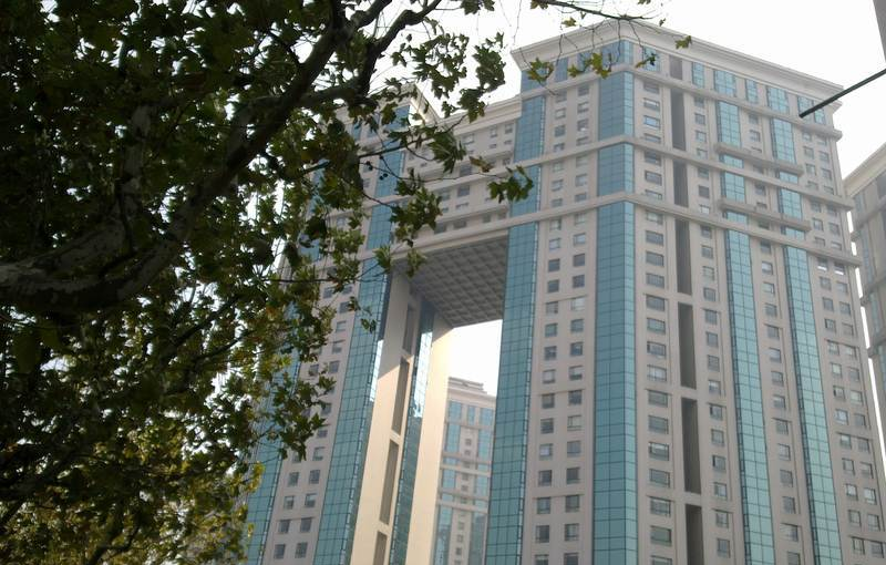 上海光大会展中心外立面图