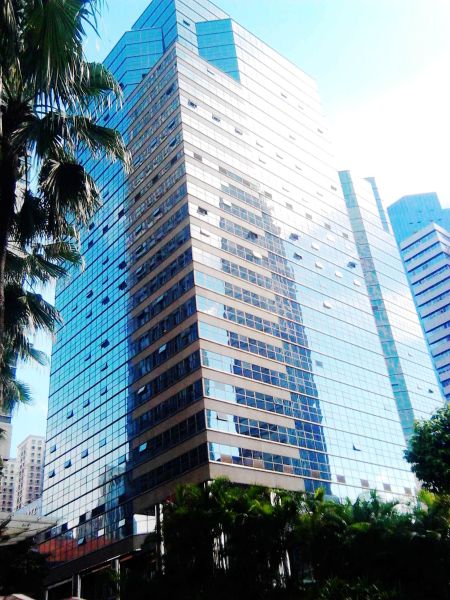 金丰城大厦工位出租,深圳国贸附近联合办公室 提供注册地址1人至10人