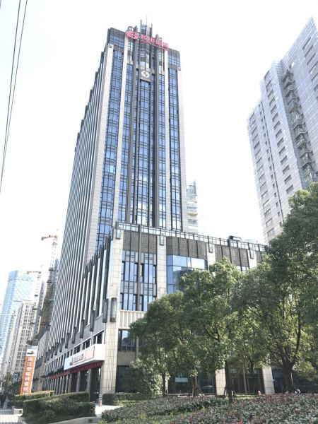 长泰企业天地广场