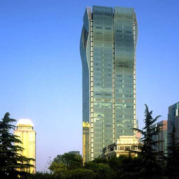 海通证券大厦 人民广场核心地段 知名地标 房型方正 交通方便