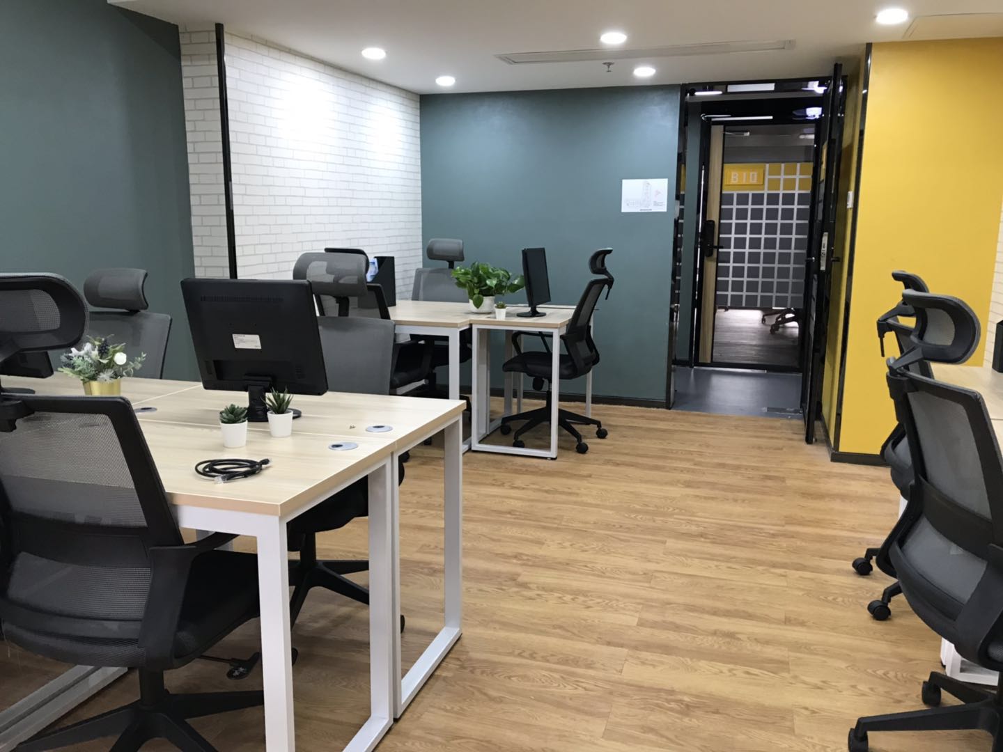 富临大酒店办公区域