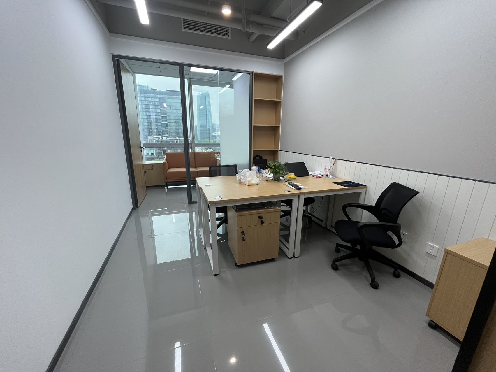 中认大厦楼内公共区域