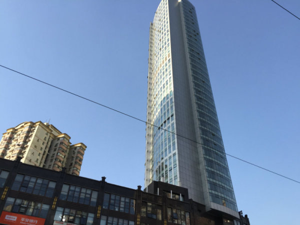 源达大厦写字楼出租,源达大厦新出精装带家具160平仅4元随时看房—办