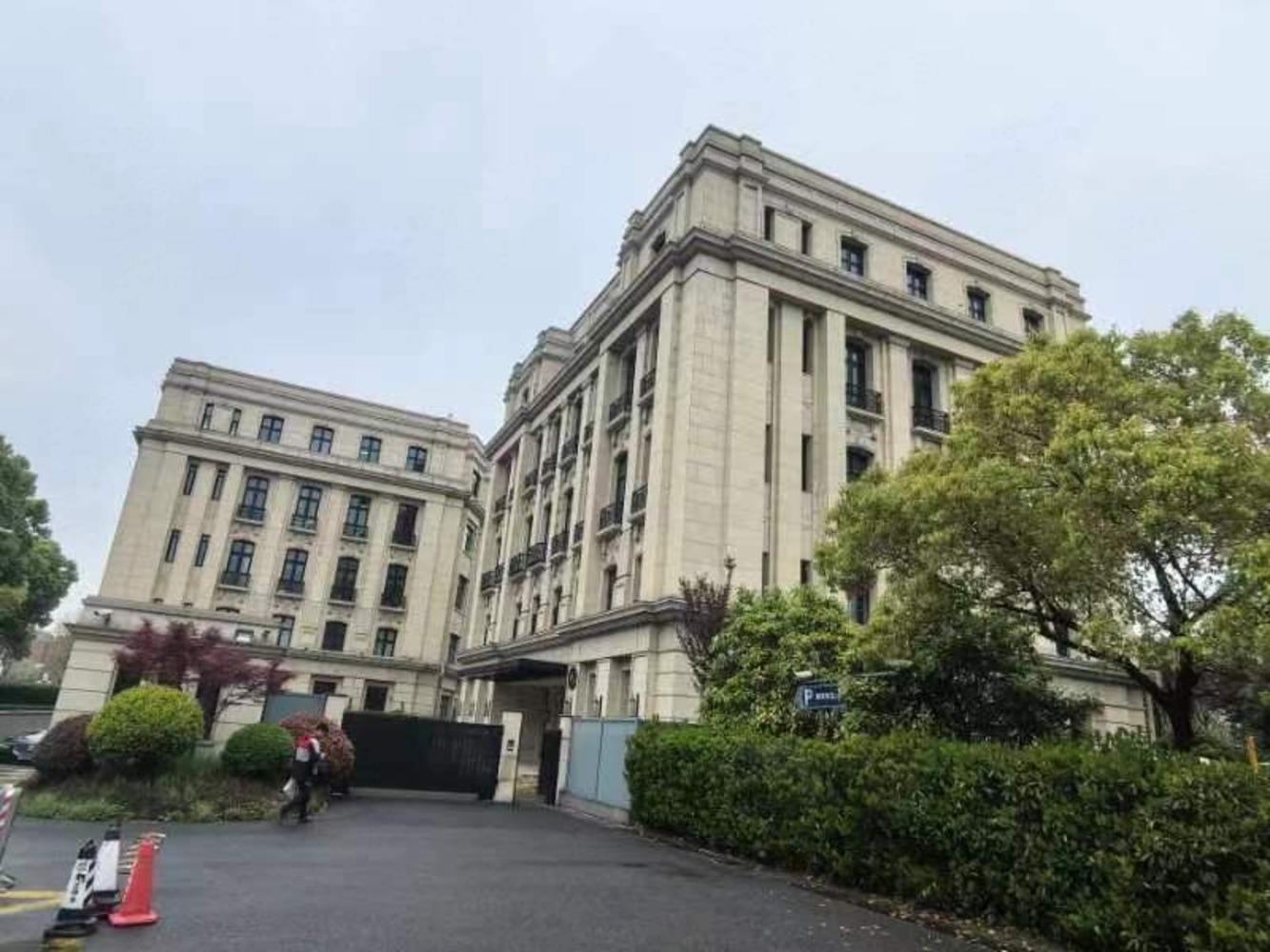 中房晶华