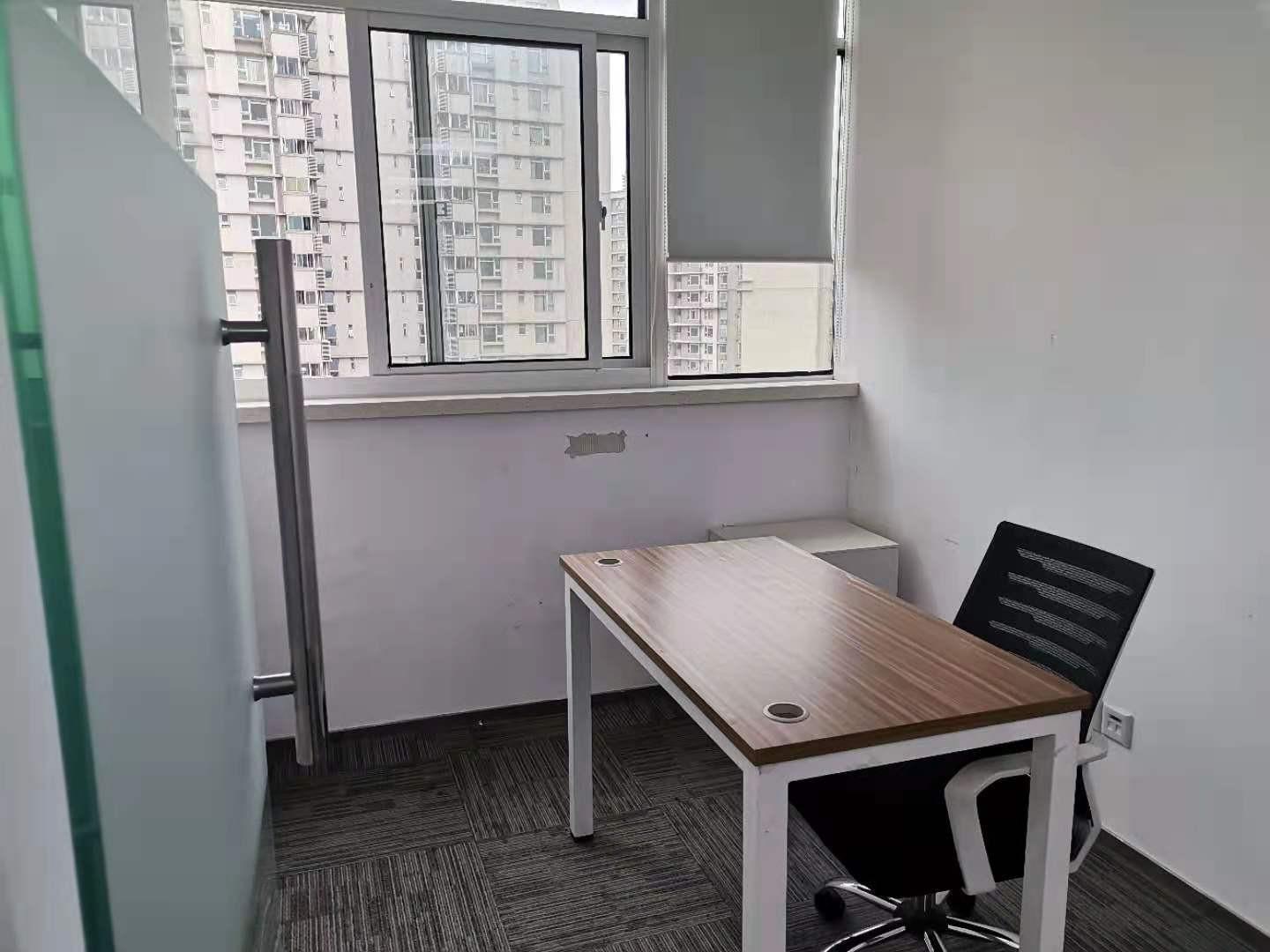 鸿运大厦办公区域