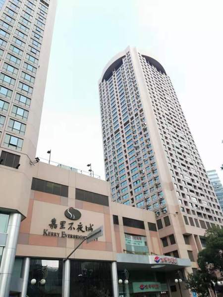 知名物业,嘉里不夜城a座115平,单价3.5元,低于市场价