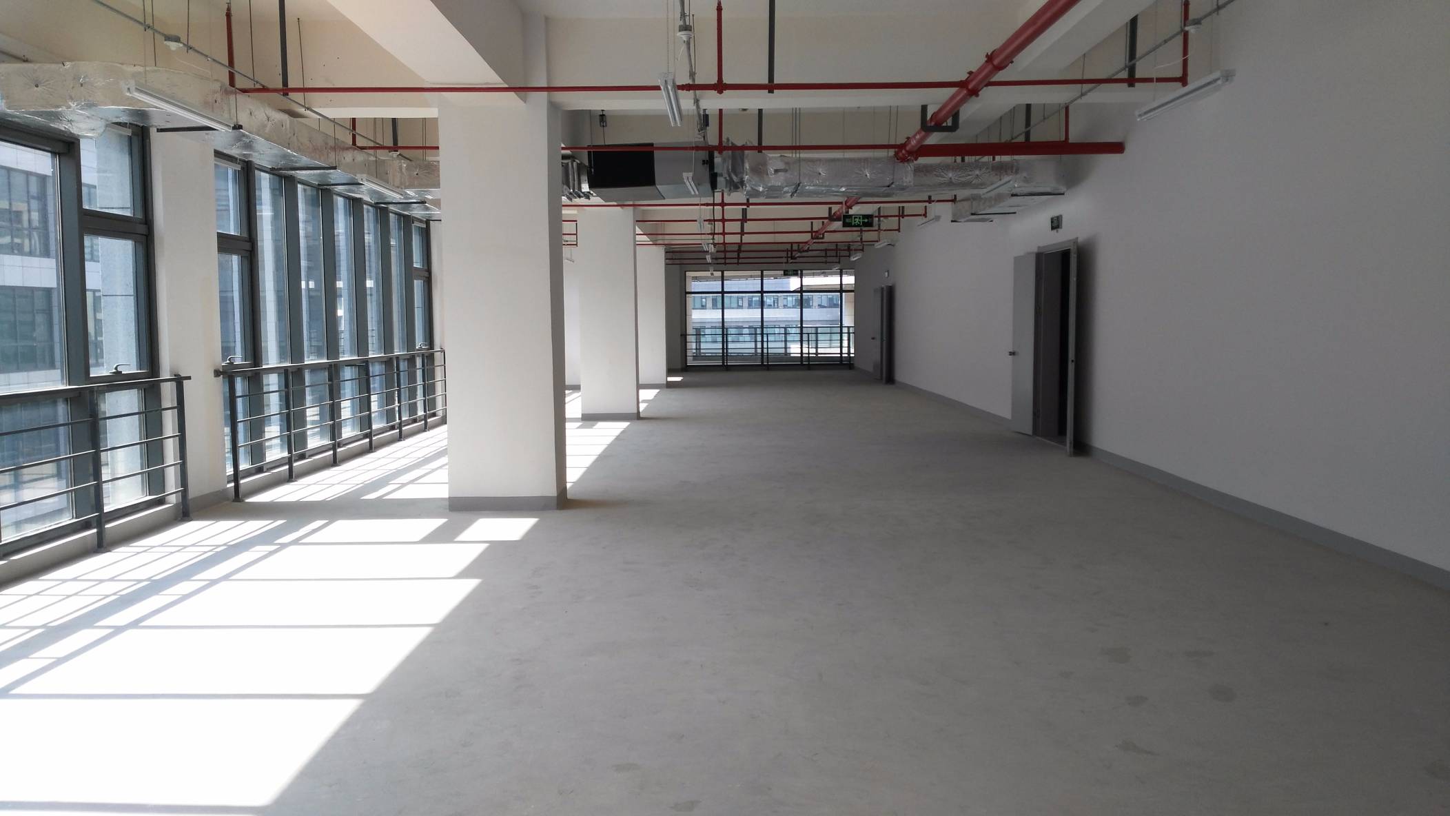 英沃工场(齐来科技园社区)办公区域