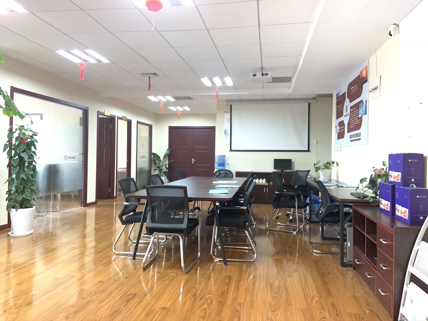 中联大厦办公区域