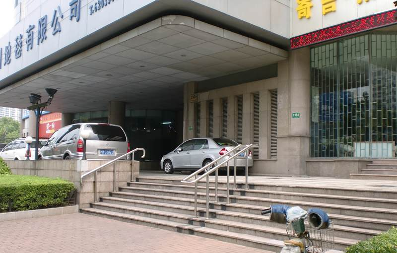 中联大厦大楼入口