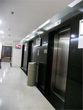 新虹桥捷运大厦电梯厅