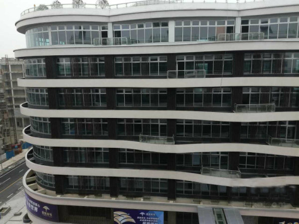 虹桥丽宝广场外立面图