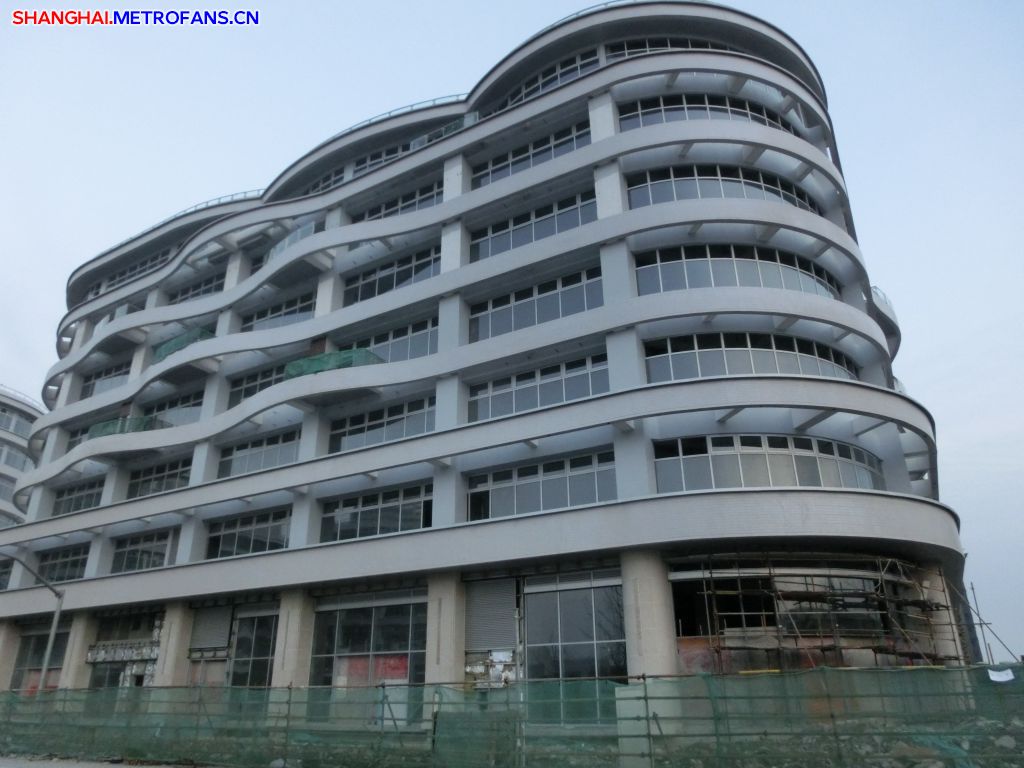 虹桥丽宝广场外立面图