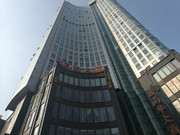 源达大厦写字楼出租,源达大厦 112平长寿路地铁口户型方正老房东急租