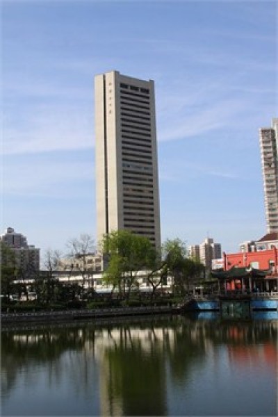 武宁路(联合大厦),地铁曹杨路站,带装修家具.