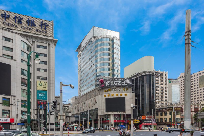 汇通大厦中区78平带装修!独立空调行业不限!