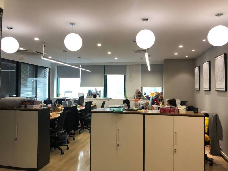 天安中心写字楼出租,天安中心,精装修 有隔断,房型正方 人民广场地铁