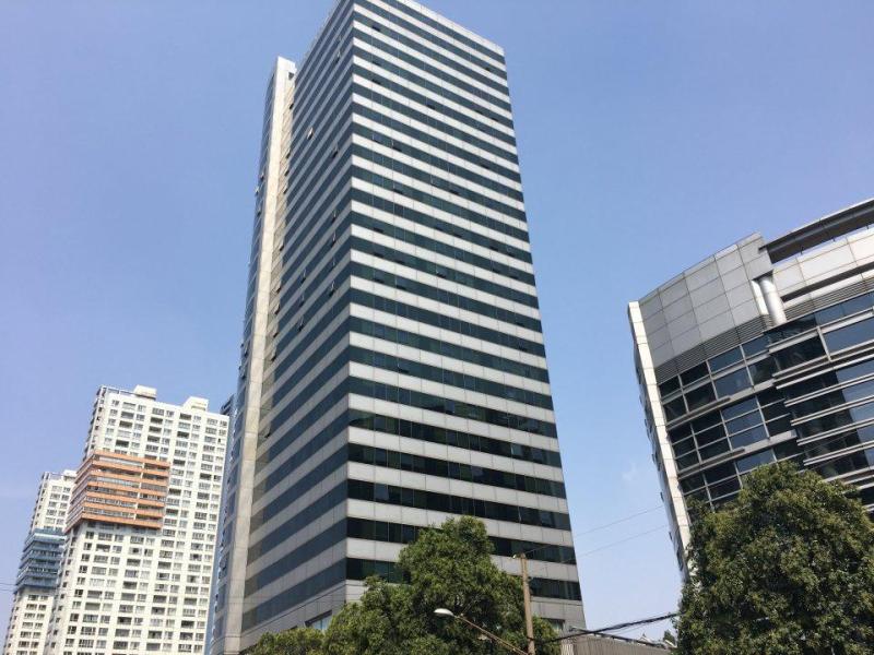 11号线江苏路地铁口 兆丰世贸大厦 现房精装修 高区方正