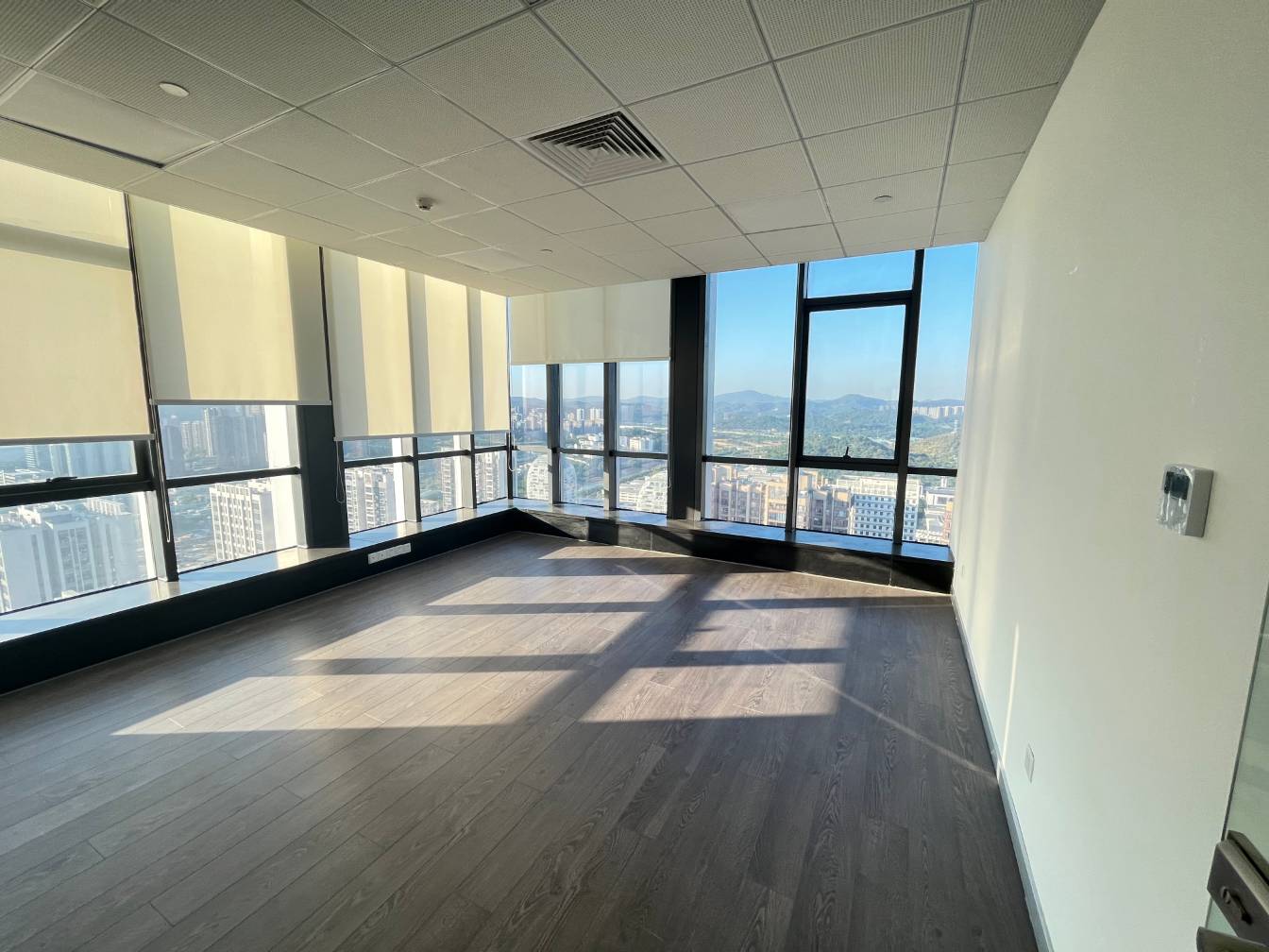 萝岗奥园广场