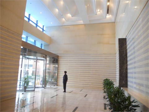 龙之梦中心(中山公园)大堂