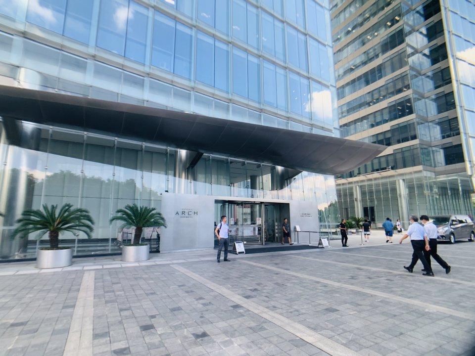 金虹桥国际中心