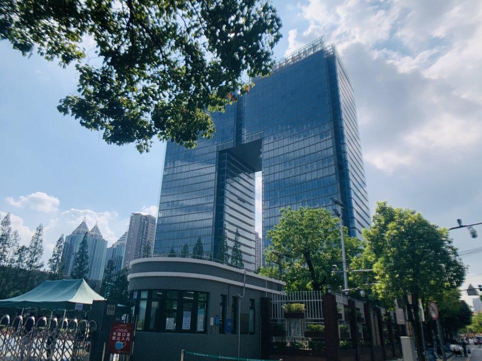 金虹桥国际中心