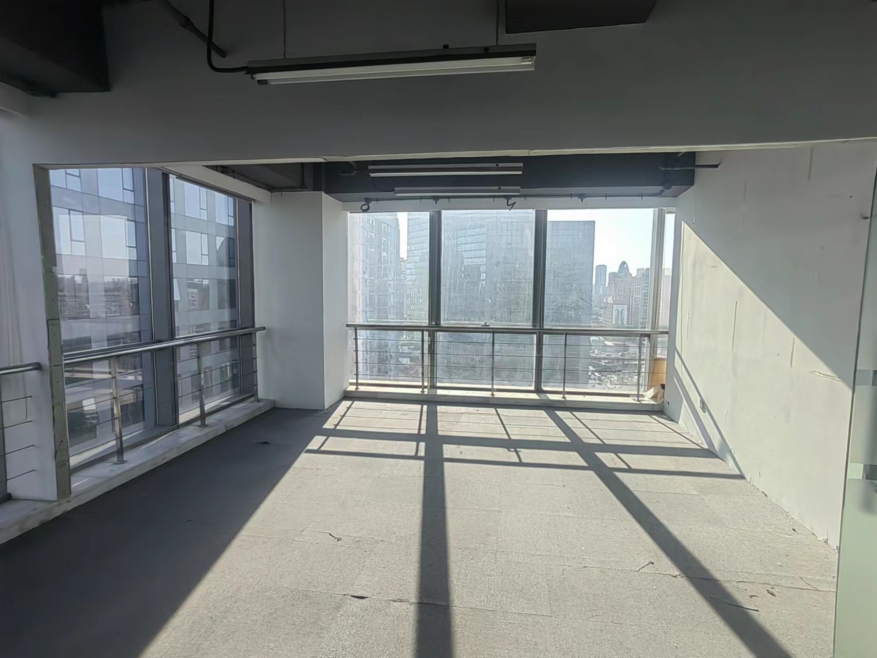 住邦2000办公区域