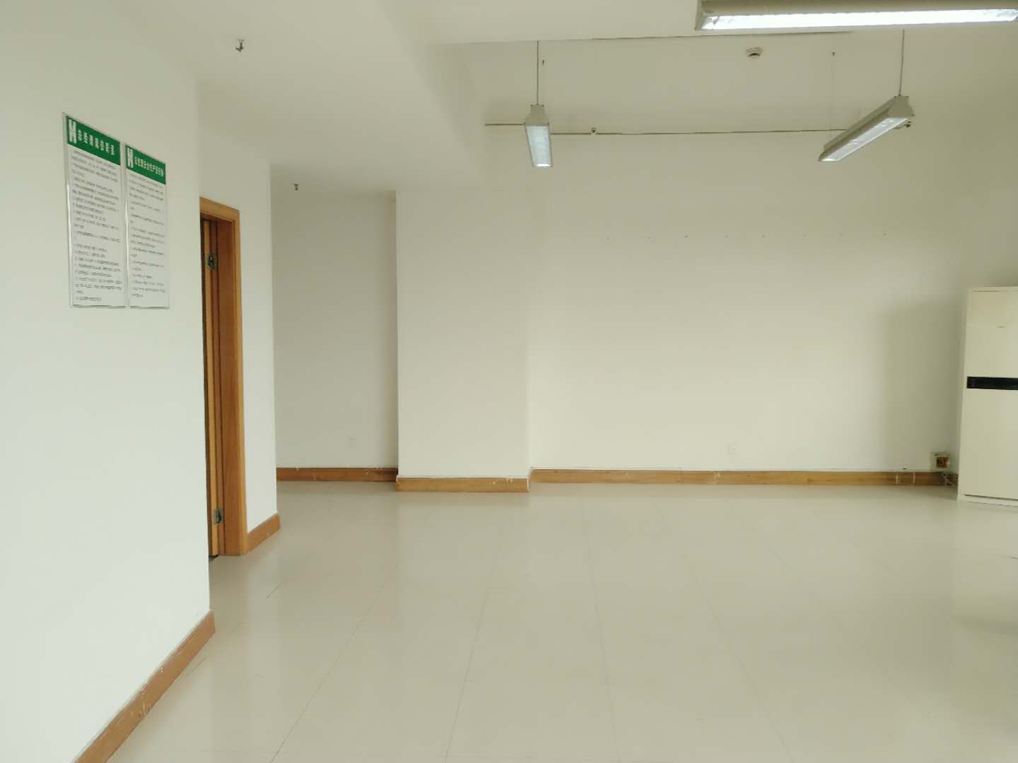 嘉和阳光大厦办公区域